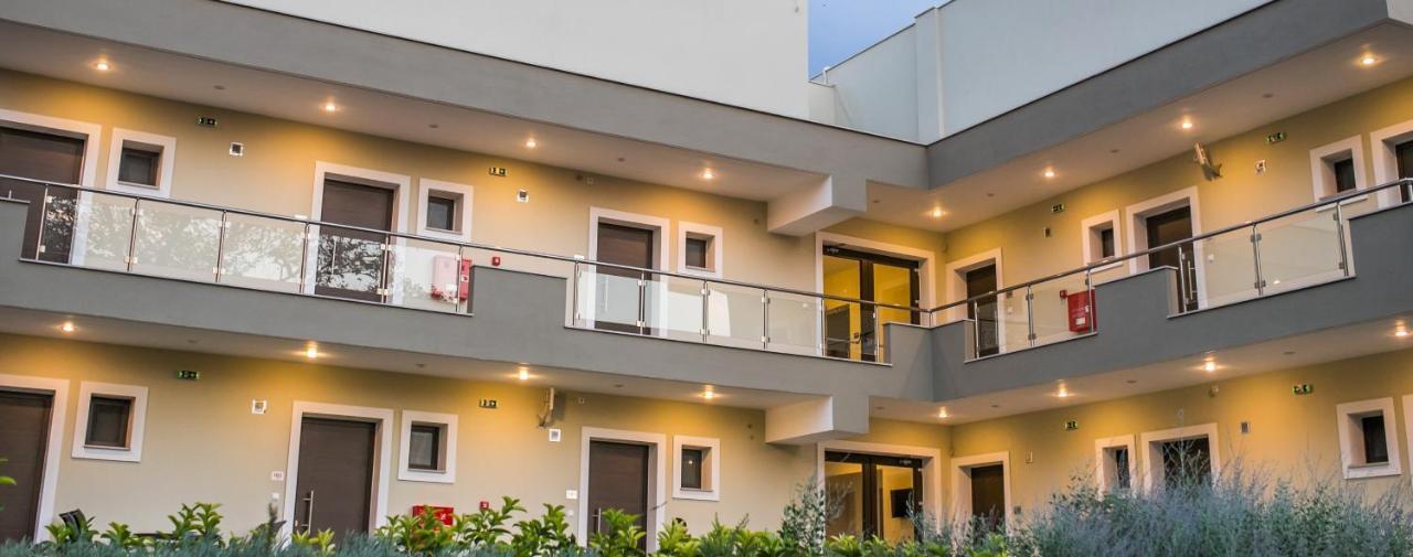 Aparthotel Gmare Gerakini Zewnętrze zdjęcie